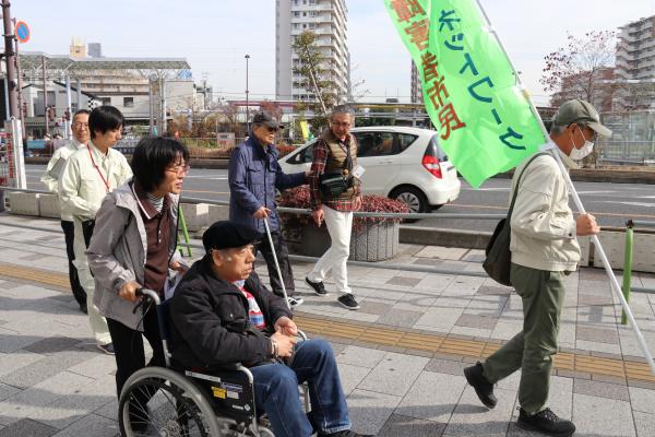 バリアフリー現地確認の様子