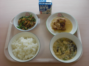 給食