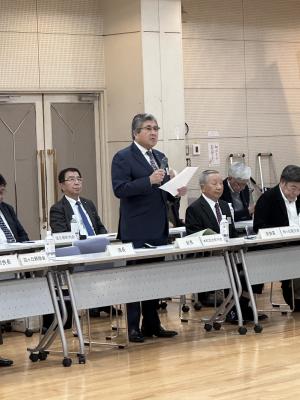 会長あいさつの様子