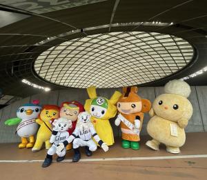 埼玉西武ライオンズフレンドリーシティ感謝デーに参加する朝霞市キャラクターぽぽたん