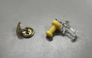 掲示板で使用できる画びょうの写真です