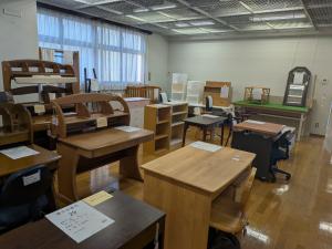 リサイクル家具展示2F①