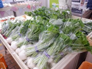 新鮮な朝霞産のかぶです