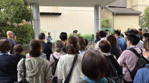 並んでいる様子