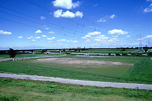 上野荒川運動公園サッカー場外観